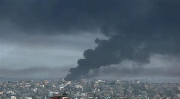 الصحة الفلسطينية: استشهاد 3 وإصابة 20 في ضربة جوية إسرائيلية على بلدة بنى سهيلا شرقي خان يونس