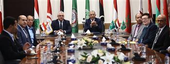   رئيس الأكاديمية العربية يوقع مذكرة تفاهم مع رئيس الهيئة الإقتصادية لقناة السويس 