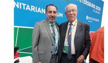 كبير المستشرقين الروس يلتقى بالخريجين 