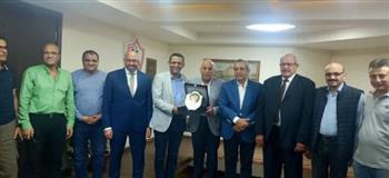 وفد من نقابة الصحفيين يزور الزمالك لتهنئة المجلس الجديد.. والاتفاق على حل مشاكل العضوية