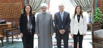 شيخ الأزهر يستقبل سفراء مصر الجدد لدى تايلاند وإندونيسيا وكازاخستان ويوصيهم بملفات الطلاب الوافدين
