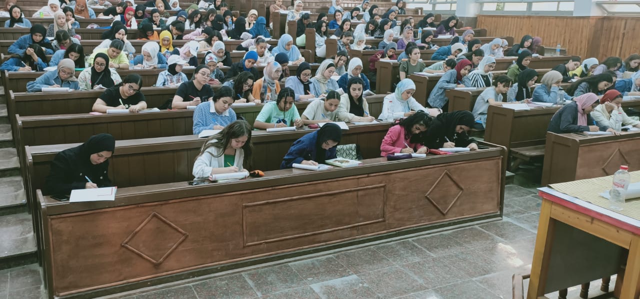 "تعليم الإسكندرية": إقبال كثيف على مجموعات الدعم المدرسي