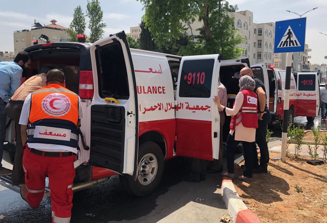 الهلال الأحمر الفلسطيني يحذر من كارثة في مستشفى الأمل بخان يونس