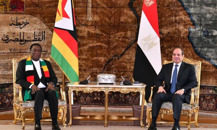 الرئيس السيسي يستقبل رئيس زيمبابوي في قصر الاتحادية