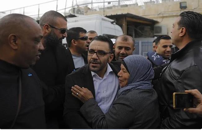 قوات الاحتلال تقتحم منزل محافظ القدس عدنان غيث في بلدة سلوان