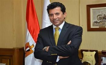 وزير الرياضة يهنئ منتخب السلة للجامعات للفوز بالمركز الثاني ببطولة العالم في قطر