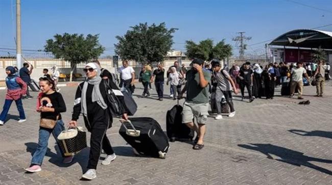 وصول دفعة جديدة من حاملي الجنسيات المزدوجة إلى معبر رفح