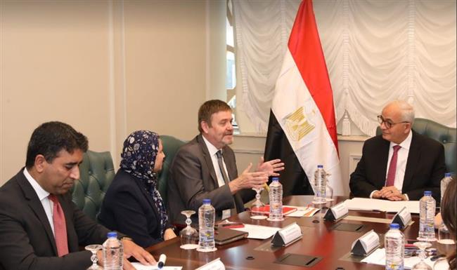 وزير التعليم يبحث مع مدير المجلس الثقافي البريطاني دعم العملية التعليمية في مصر