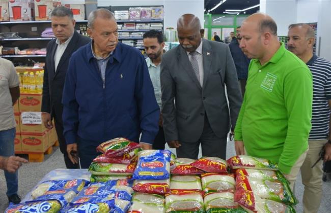 محافظ القليوبية يتابع مبادرة تخفيض السلع بأحياء شرق وغرب شبرا الخيمة    