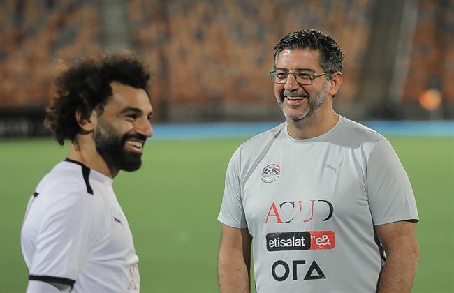 فيتوريا: صلاح يراقب بشدة.. وهذا سر غيابه عن التهديف مع منتخب مصر