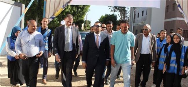 نائب محافظ قنا يتابع فعاليات مبادرة "أنت الحياة"