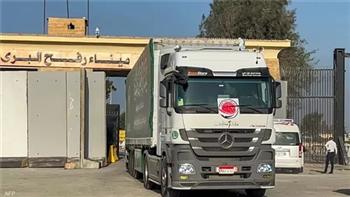   القاهرة الإخبارية: ما يقرب من 150 ألف لتر سولار يتم دخولها من رفح لمستشفيات غزة