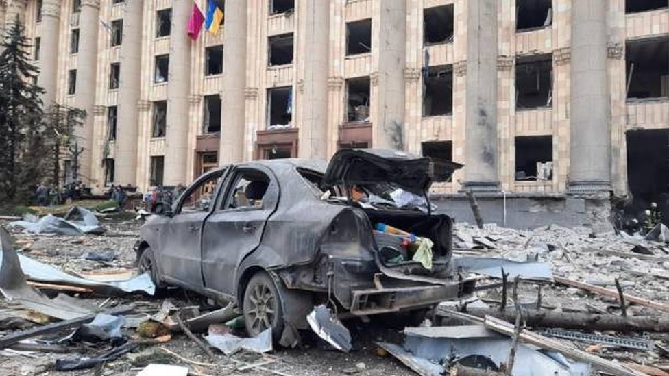 مقتل شخص وإصابة 4 آخرين في قصف روسي على خيرسون