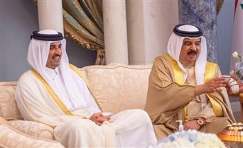 ملك البحرين يبحث هاتفيًا مع أمير قطر سبل تعزيز التعاون الثنائي