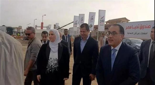 "مدبولي" يتفقد قافلة مساعدات الأشقاء في غزة