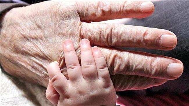 دراسة : خلايا الجلد قد تحمل مفتاحا للكشف المبكر عن مرض "الشلل الرعاش"
