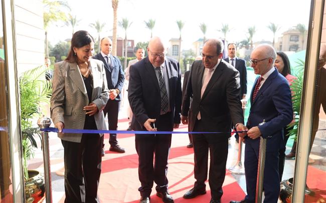 الجامعة البريطانية في مصر تفتتح المبنى الجديد لكلية التمريض وتخرج دفعة جديدة