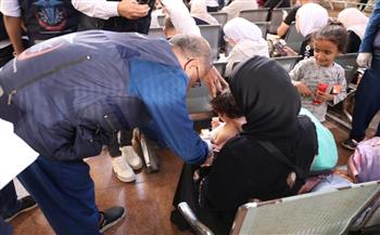   لحظة وصول مصابين فلسطينيين لمعبر رفح تمهيدًا لعلاجهم فى مصر