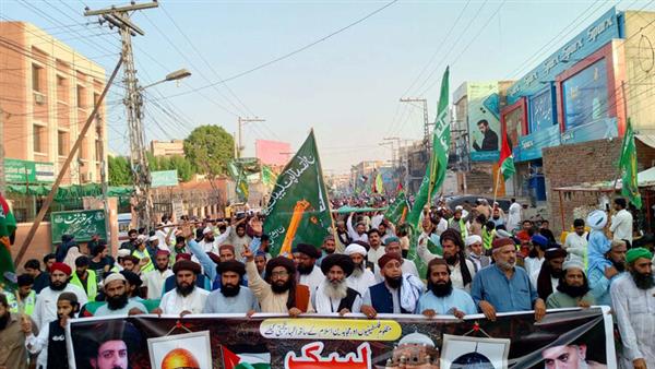 إعلام عبري: عشرات الآلاف في باكستان يدعون إلى الجهاد ضد إسرائيل