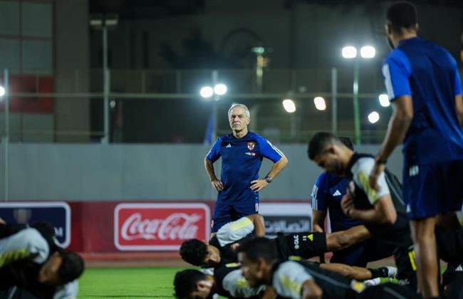 الدوري المصري.. كولر يعقد محاضرة للاعبين بمران الأهلي