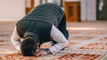 هل يجوز للمسافر قصر الصلاة أو جمعها قبل مغادرة المنزل؟