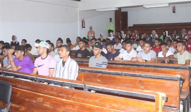 ختام الندوات التوعوية بمخاطر الإدمان بجامعة جنوب الوادي