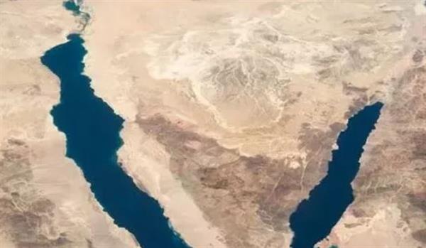 تفاصيل المرحلتين الأولى والثانية من تعمير سيناء بتكلفة 600 مليار جنيه.. فيديو