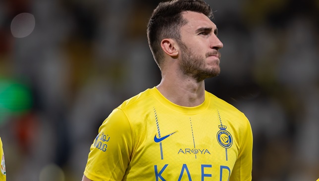 دوري روشن السعودي .. شكوك حول إمكانية مشاركة "لابورت" مع النصر أمام الهلال
