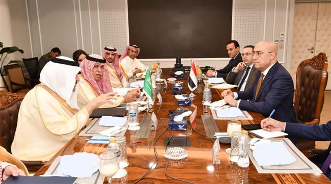 لهذه الأسباب.. الجزار يلتقي وزير التجارة السعودي 