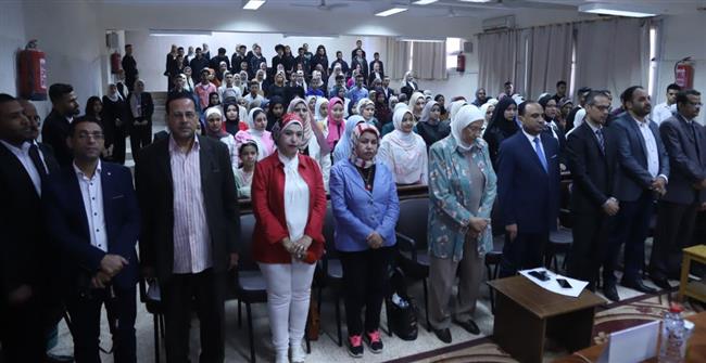 افتتاح المؤتمر الطلابي الأول بآثار جنوب الوادي
