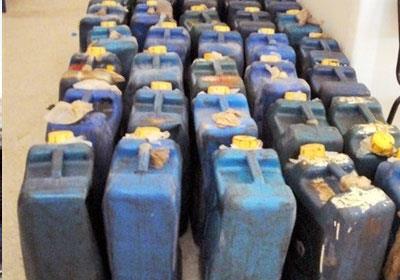 ضبط 4 أشخاص بتهريب 2800 لتر سولار بالأقصر