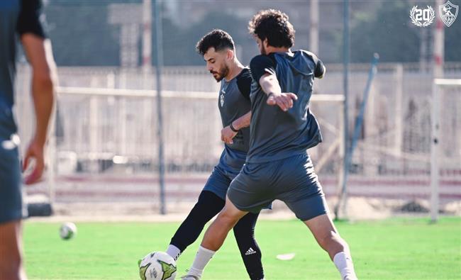 الكونفدرالية .. صداع في رأس معتمد جمال قبل مواجهة أبو سليم بسبب دفاع الزمالك