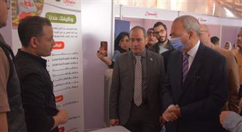 محافظ القليوبية يتفقد الملتقى التوظيفي الأول لبرنامج فرصة بشبرا الخيمة
