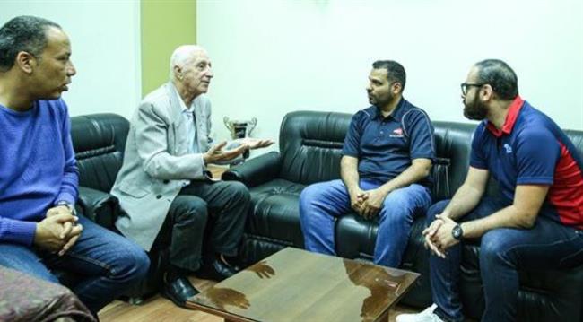 اتحاد الريشة الطائرة يبحث مع مندوب الاتحاد الدولي خطة التطوير لمدة 4 سنوات