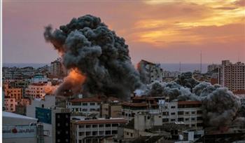   الهدنة الإنسانية المؤقتة في غزة محور اهتمام كبار كتاب الصحف 