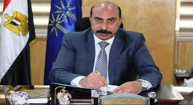 ضمن حملة "إحميها من الختان".. محافظ أسوان يتابع تنظيم 3750زيارة منزلية   