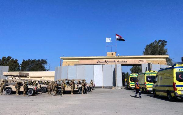بث مباشر.. وصول رئيسا وزراء بلجيكا وإسبانيا إلى معبر رفح