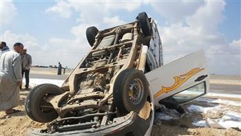   مصرع شخص وإصابة 6 آخرين في انقلاب سيارة بطريق الفيوم الصحراوي