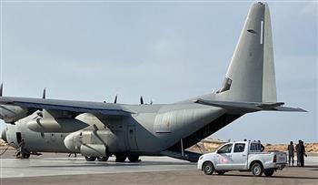 مطار العريش يستقبل طائرة مساعدات من قطر تمهيدا لنقلها إلى قطاع غزة