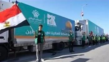 الهلال الأحمر الفلسطيني: إيصال أكثر من 50 شاحنة مساعدات لغزة أمس دعما للقطاعين الصحي والإغاثي 