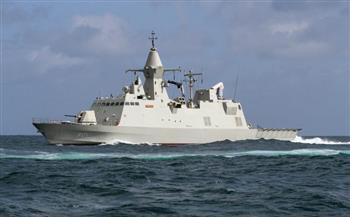 وصول الفرقاطة الإماراتية "الحصن" لميناء الشويخ الكويتي ضمن برنامج تبادل الزيارات
