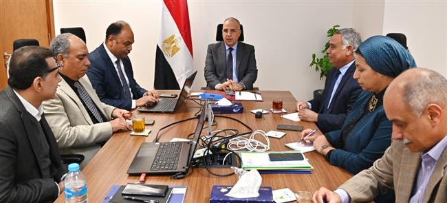 وزير الري: مراجعة الخطة الاستثمارية للمشروعات الحالية والمستقبلية