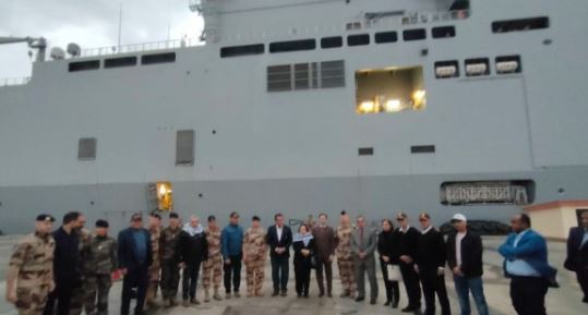 محافظ شمال سيناء: السفينة الفرنسية الطبية " ديكسمود " تستقبل 9 جرحي فلسطينيين