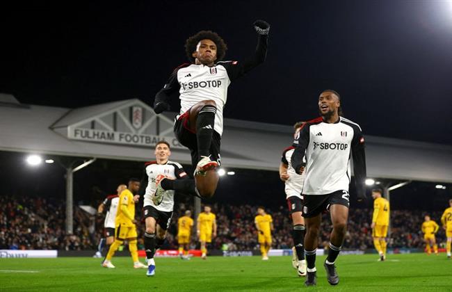 فولهام يحقق فوزا مثيرا على وولفرهامبتون 3-2 في الدوري الإنجليزي الممتاز