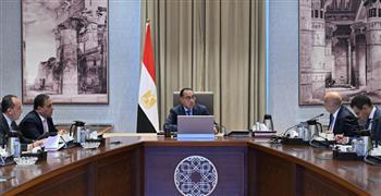رئيس الوزراء يتابع ملفات عمل جهاز تنمية المشروعات المتوسطة والصغيرة 