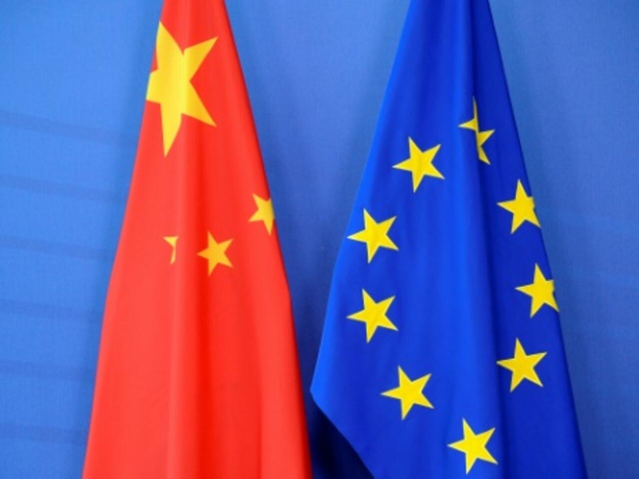 الاتحاد الأوروبي والصين يبحثان الوضع الجيوسياسي المتدهور
