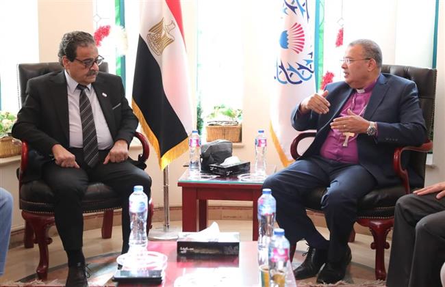رئيس الكنيسة الإنجيلية بمصر يستقبل المرشح الرئاسي فريد زهران