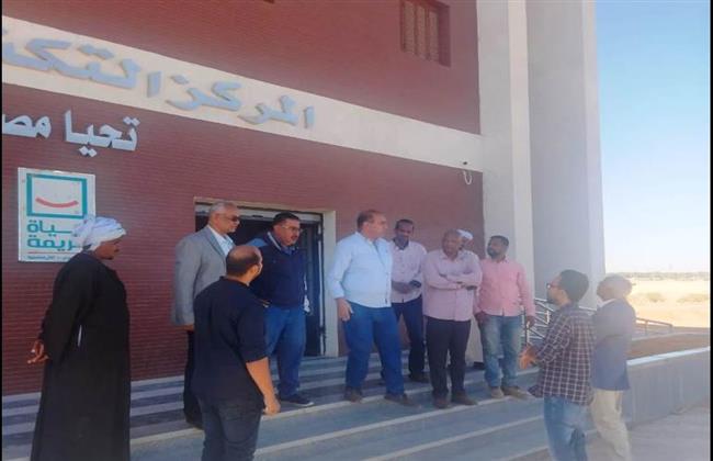 محافظ أسوان يتابع مشروعات المبادرة الرئاسية "حياة كريمة" بقرية فارس