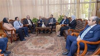 رئيس جامعة طنطا يستقبل وفد حملة المرشح السيسي بالغربية