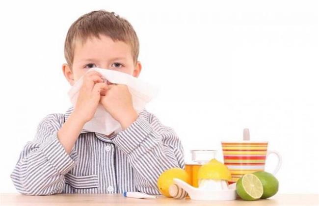 اخصائي طب الاطفال: احمى طفلك من نزلات البرد بدون أدوية بهذه الطريقة    